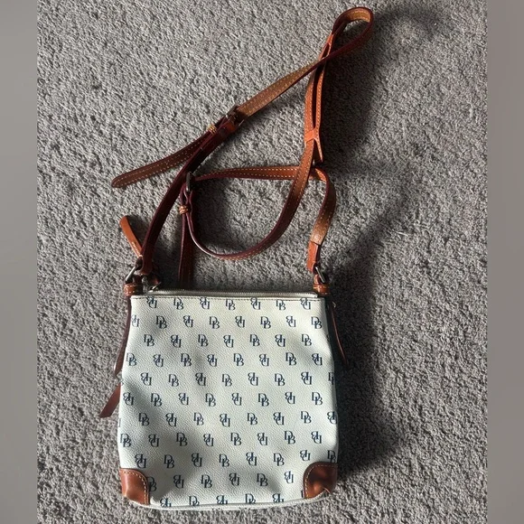 Dooney & Bourke Cream and Brown Crossbody Bag - Picture 2 of 8